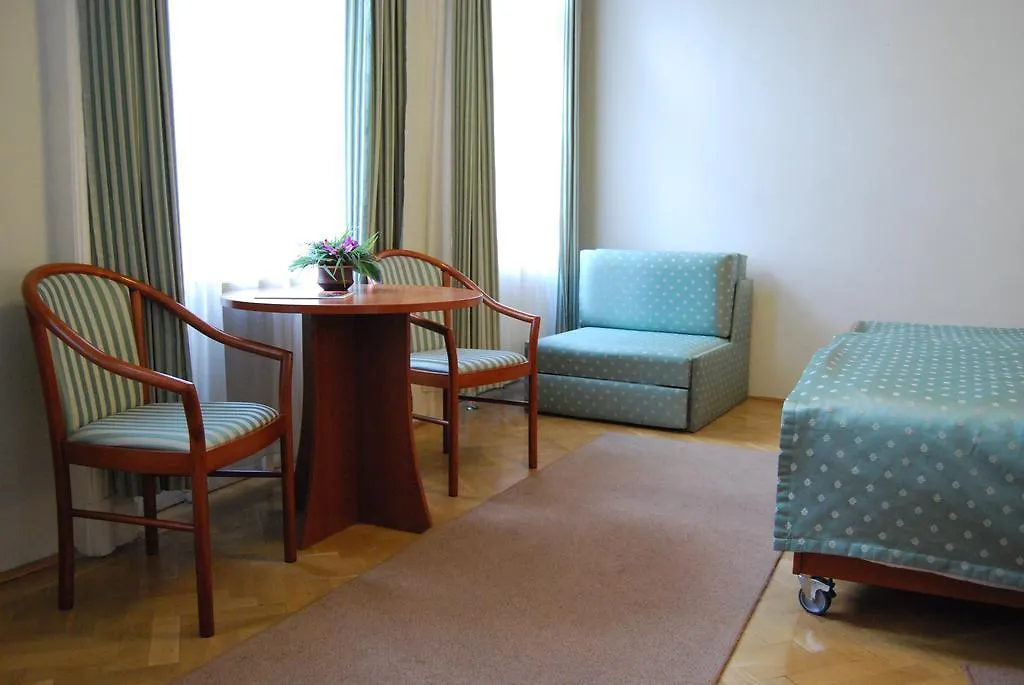 ***  Peregrinus Hotel Hungary