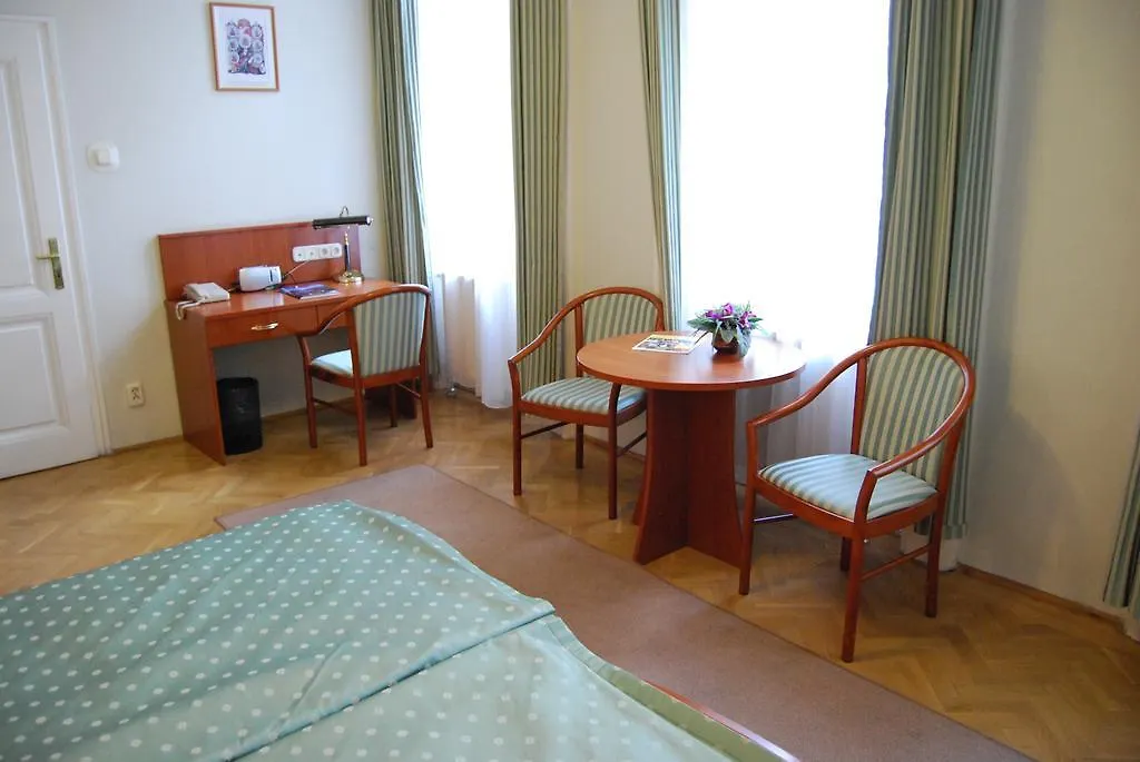 Peregrinus Hotel